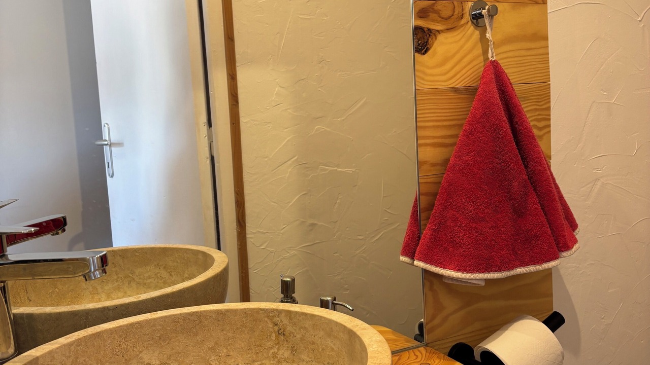 Photo of Bathroom in Barcelonnette