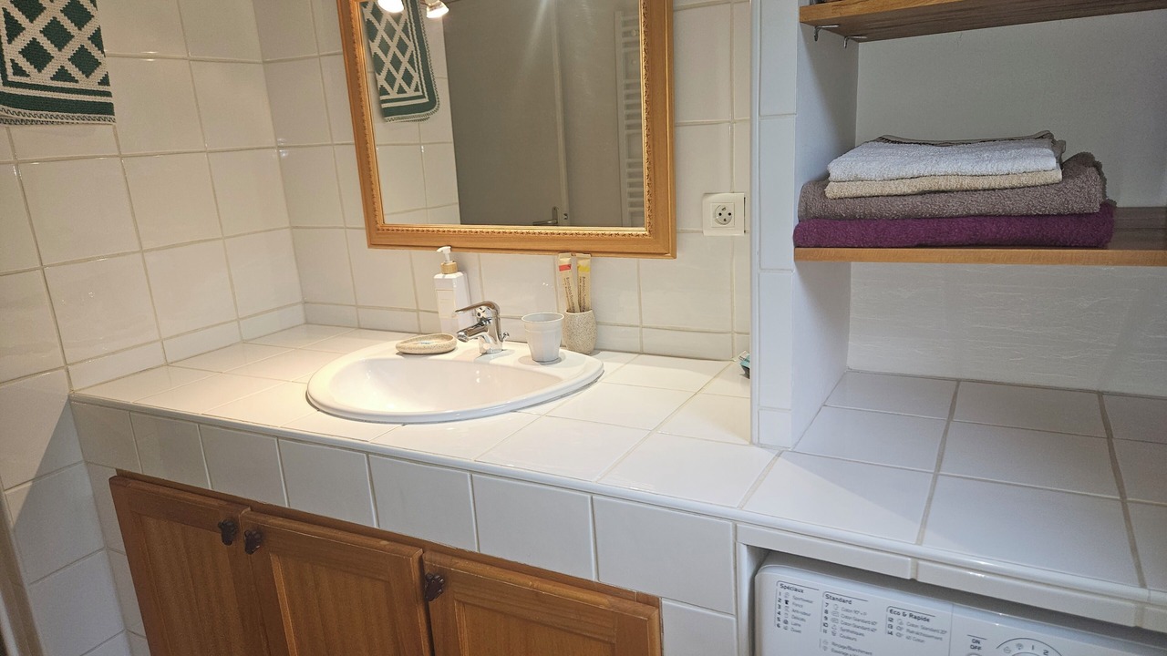 Photo of Bathroom in Plan-d'Aups-Sainte-Baume