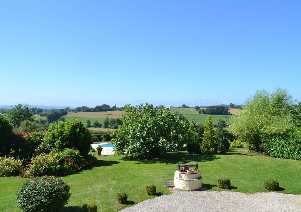 Photo of Outdoor in Mont-de-Marrast