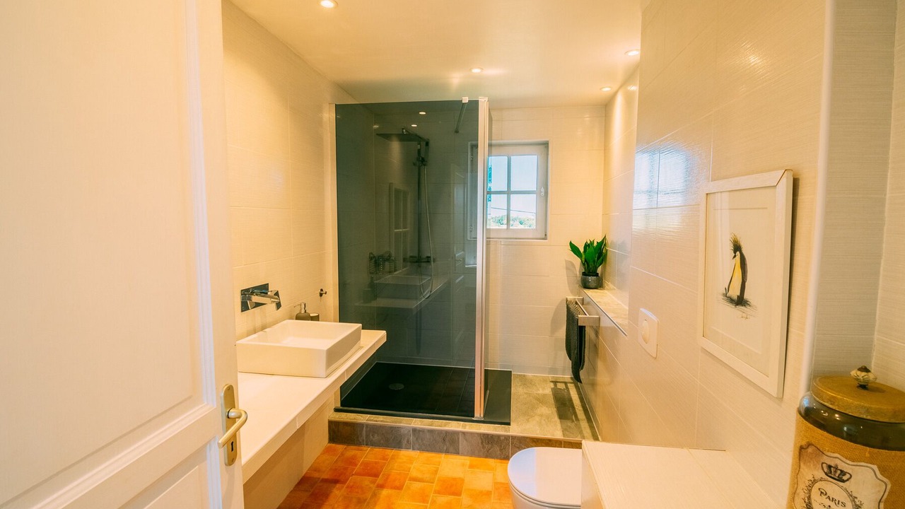 Photo of Bathroom in Mont-de-Marrast