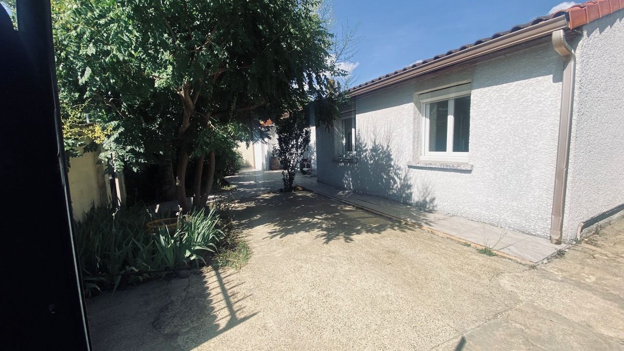 Photo of Outdoor in La Salvetat-Saint-Gilles