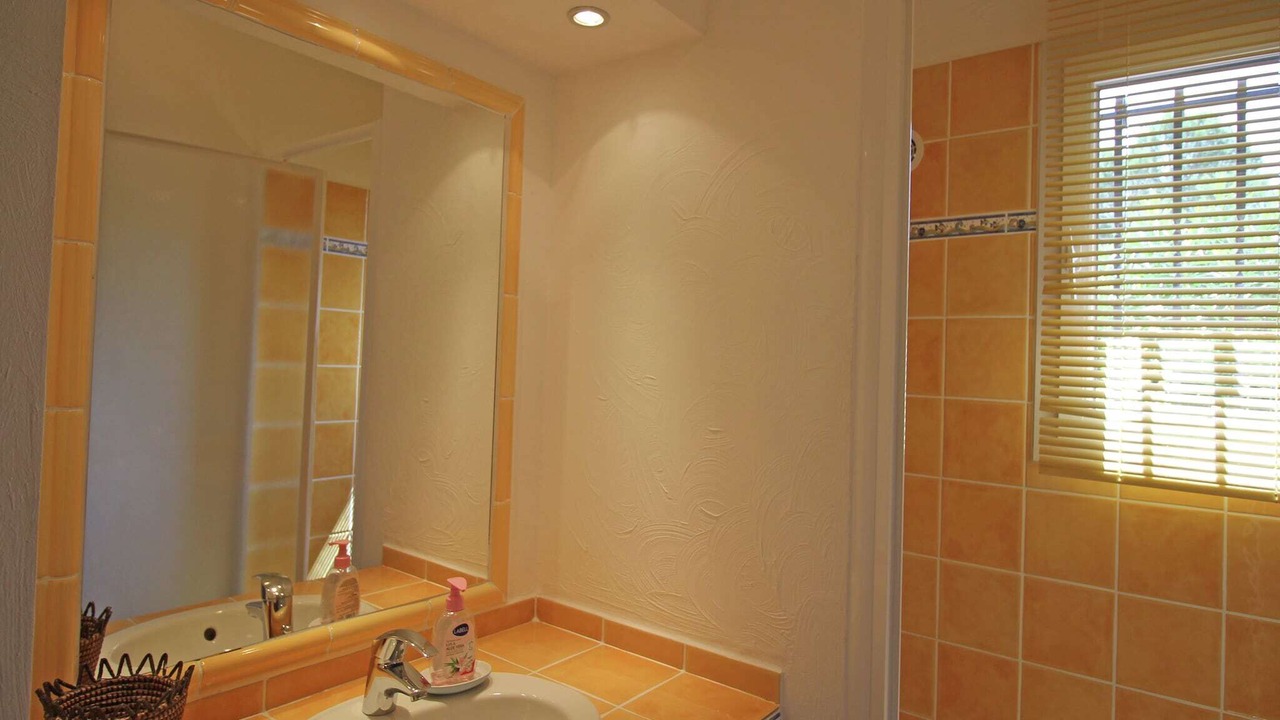 Photo of Bathroom in Bagnols-en-Foret