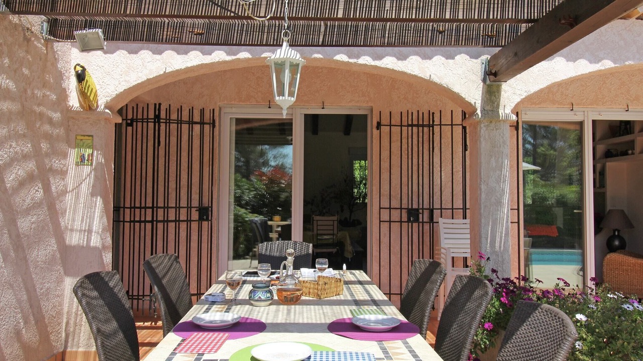 Photo of Patio Balcony in Bagnols-en-Foret