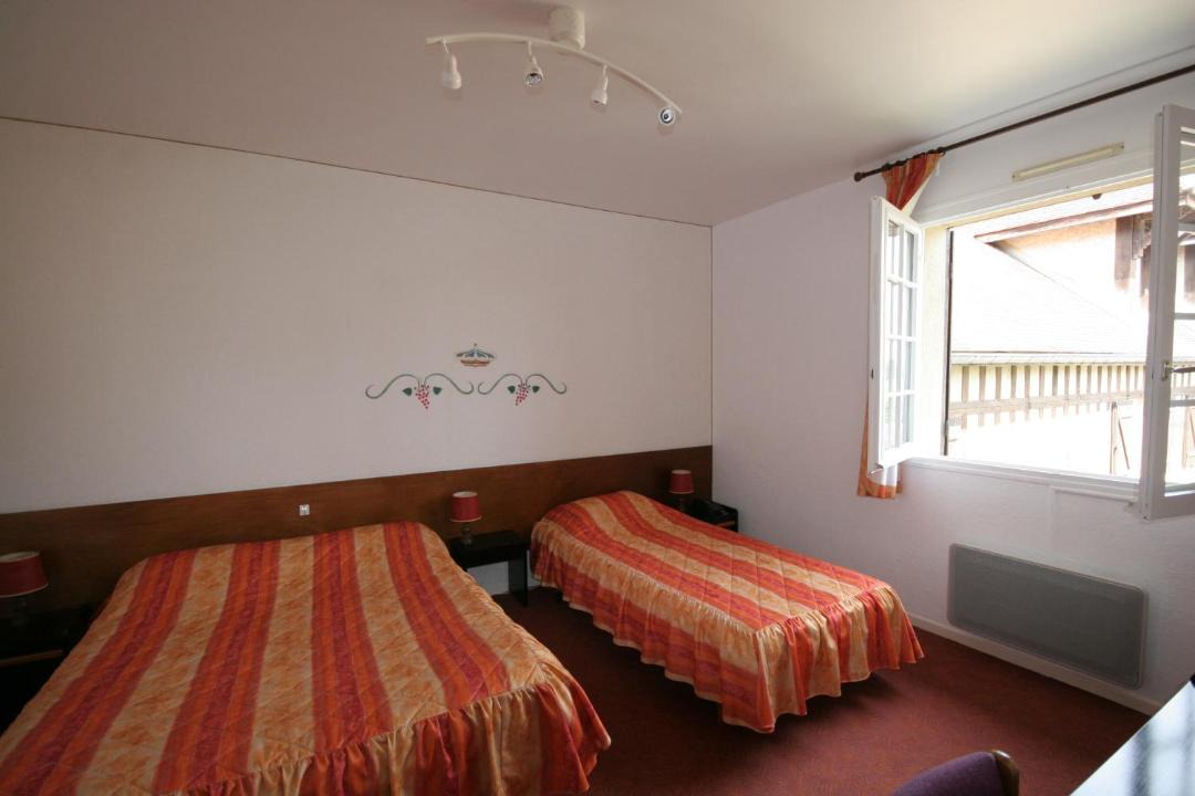 Photo of Others in Montieramey
