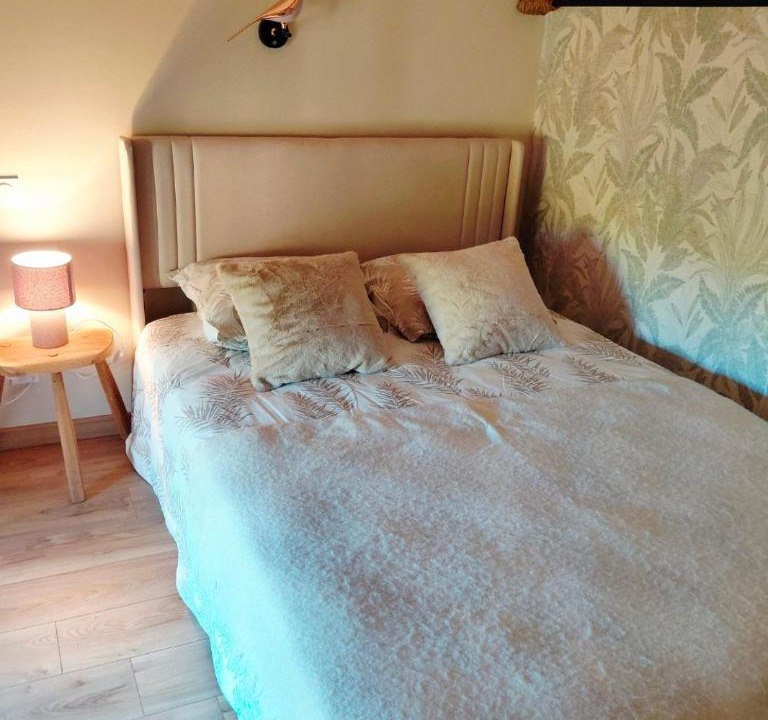 Photo of Bedroom in Longpre-le-Sec