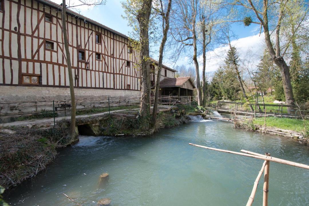 Photo of Others in Saint-Amand-sur-Fion