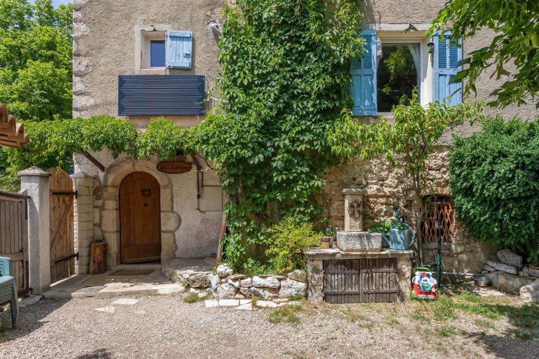 Photo of Others in Valderoure