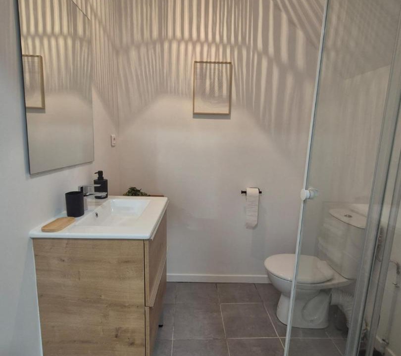 Photo of Bathroom in Villeneuve-la-Guyard