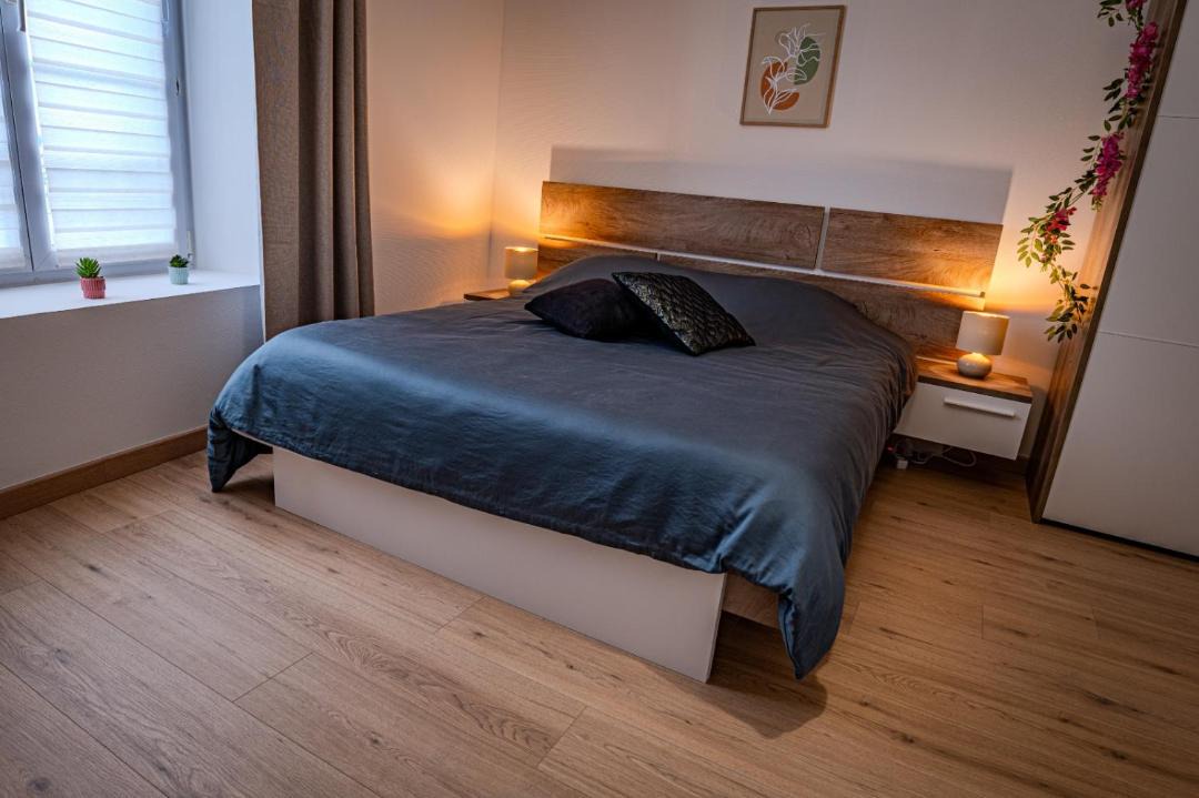Photo of Bedroom in Chalons-en-Champagne