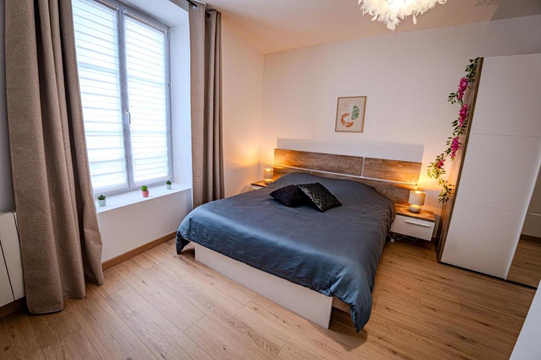Photo of Bedroom in Chalons-en-Champagne