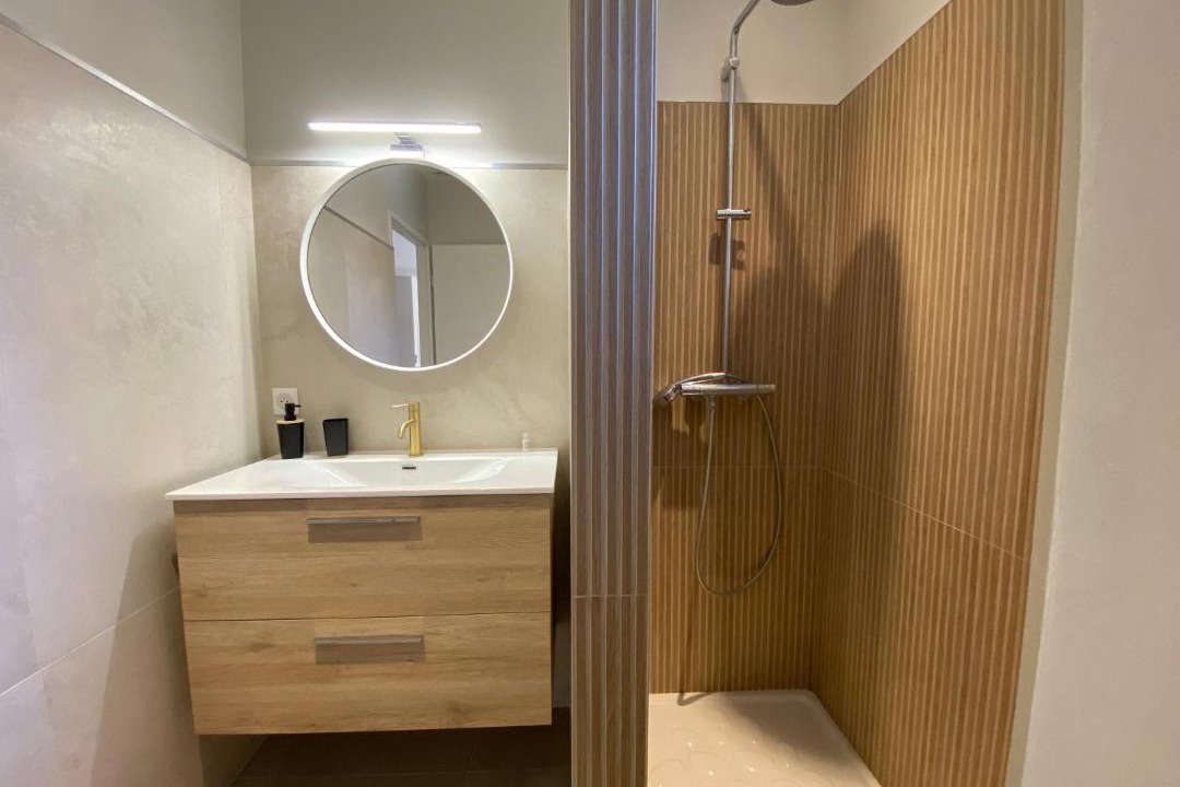 Photo of Bathroom in Beaucaire