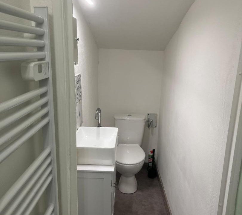 Photo of Bathroom in Tonnerre