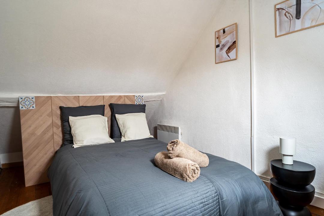 Photo of Bedroom in Romilly-sur-Seine