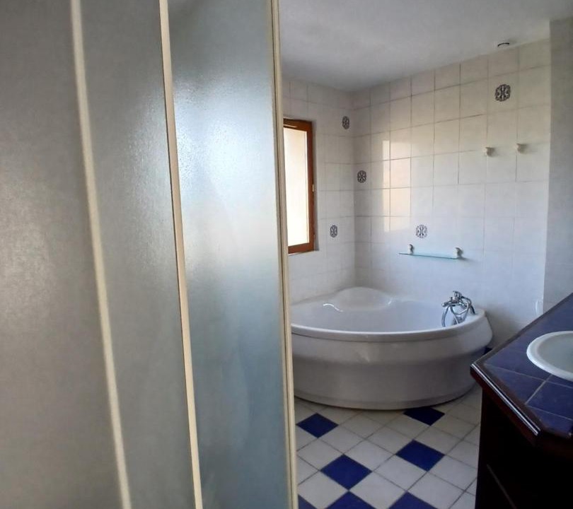 Photo of Bathroom in Plaisance