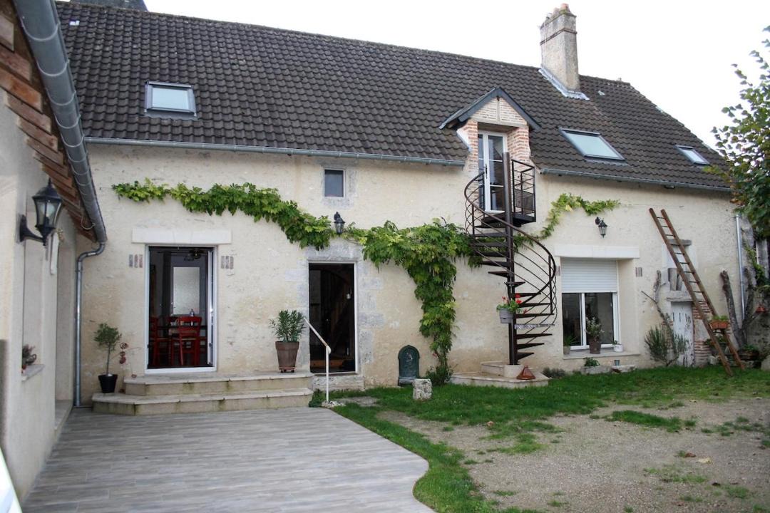 Photo of Others in Chitenay