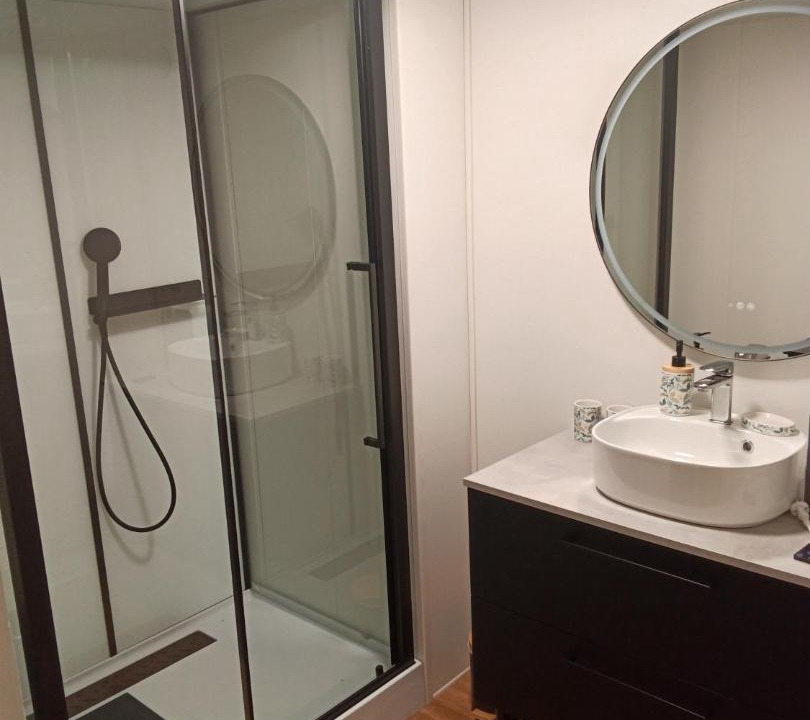 Photo of Bathroom in Amblimont