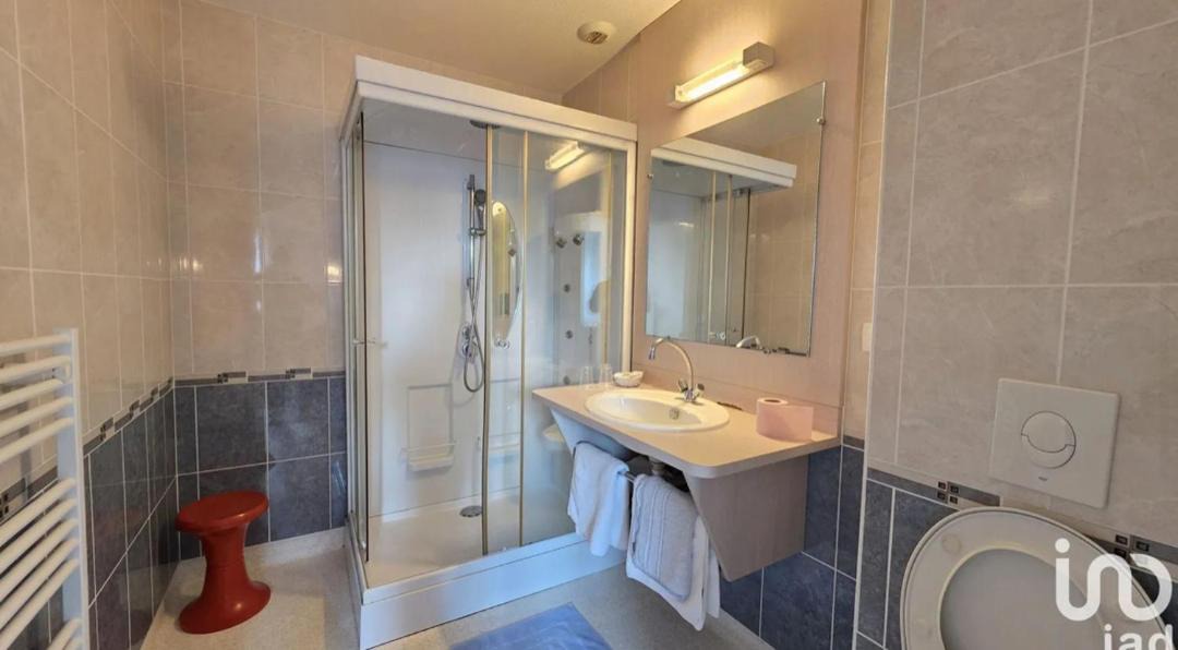 Photo of Bathroom in Hillion