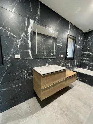 Photo of Bathroom in Loucrup