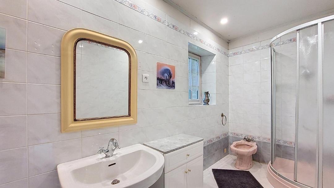Photo of Bathroom in Trefumel