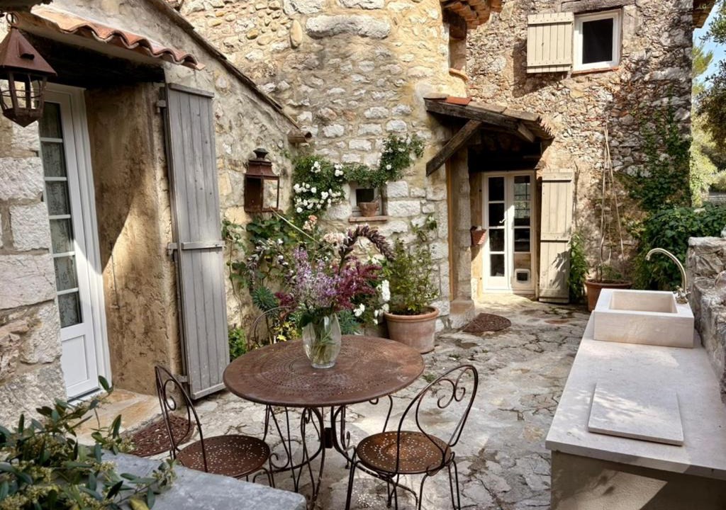 Photo of Others in Eze