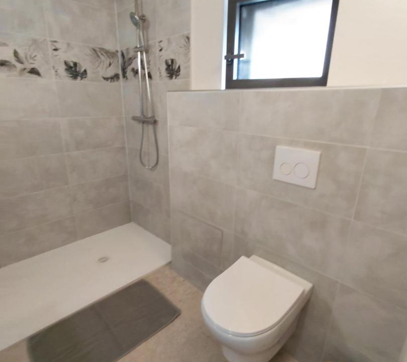 Photo of Bathroom in Longpre-le-Sec