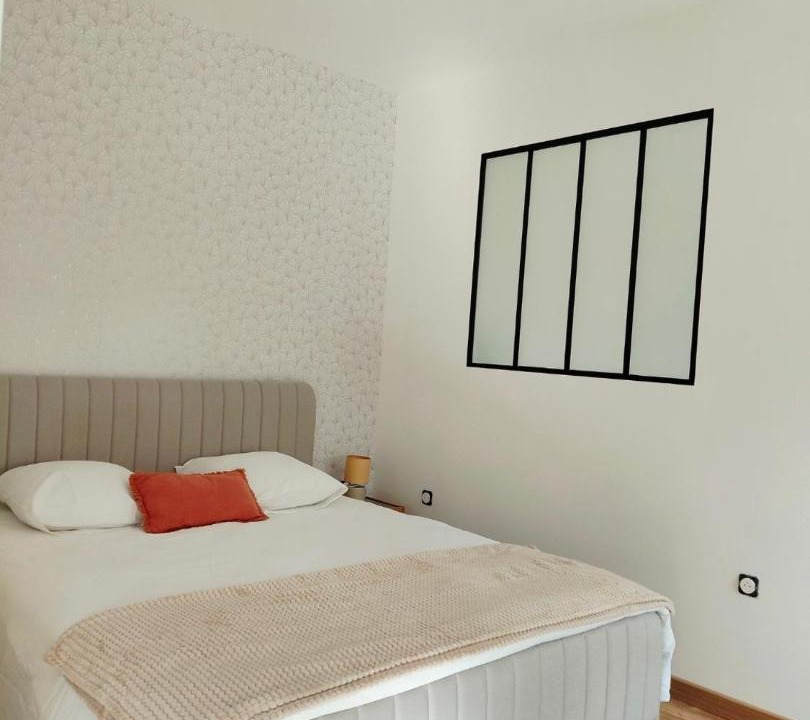 Photo of Bedroom in Longpre-le-Sec