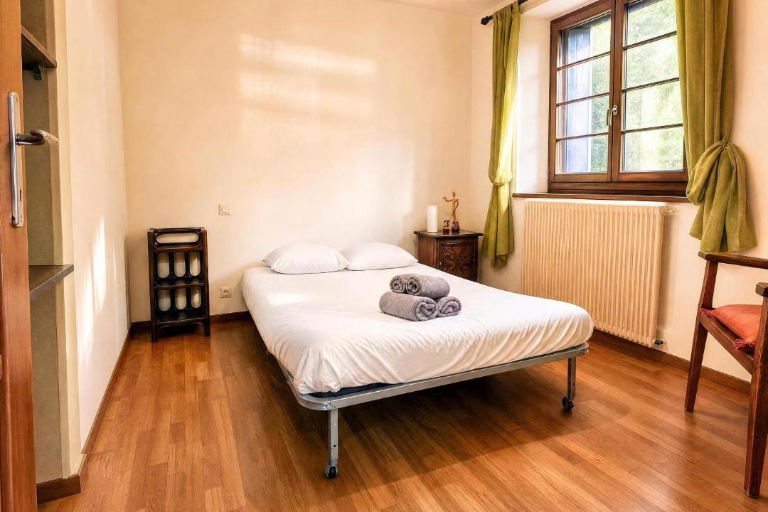 Photo of Bedroom in Neuvy-Sautour