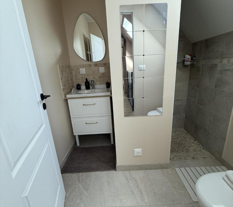 Photo of Bathroom in Gisy-les-Nobles