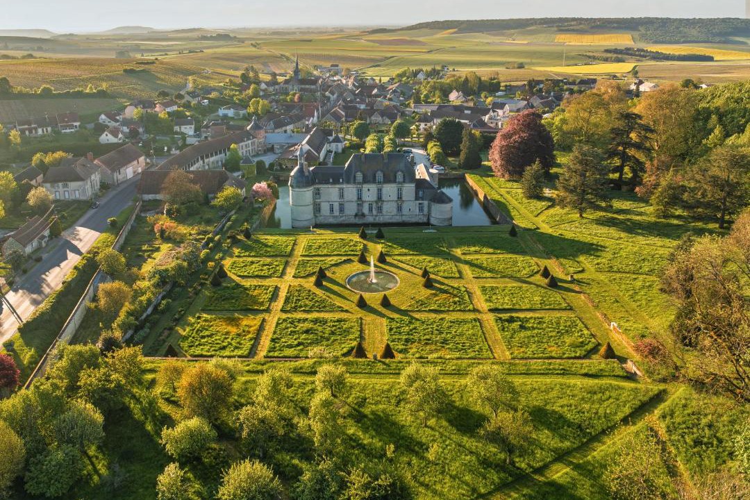 Photo of Others in Etoges