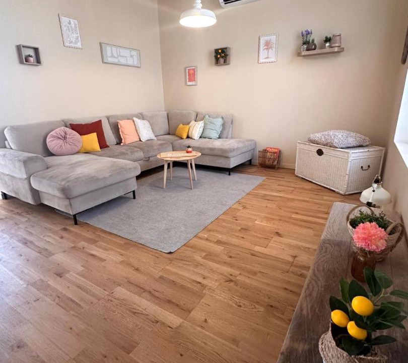Photo of Livingroom in Saint-Andre-les-Vergers