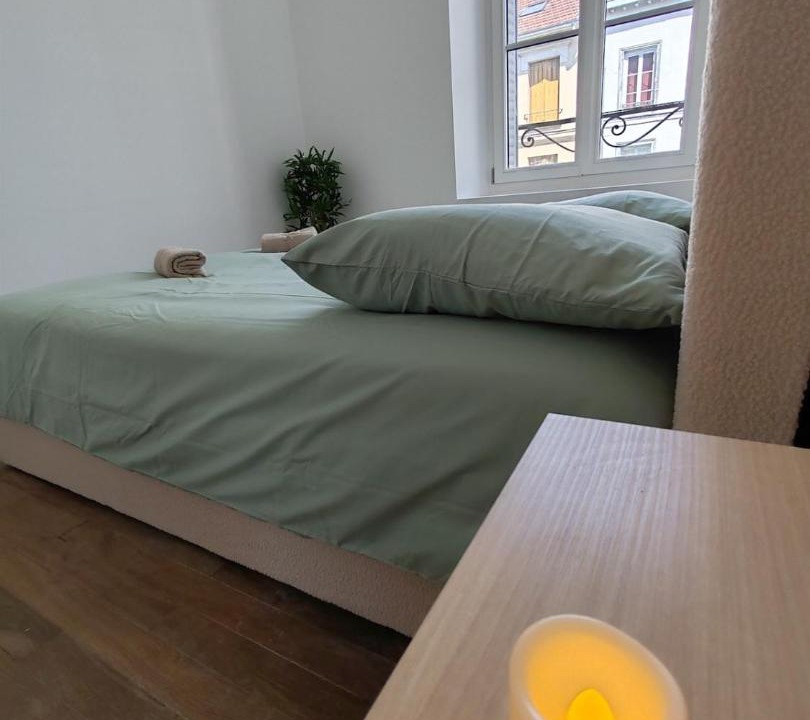 Photo of Bedroom in Sainte-Savine