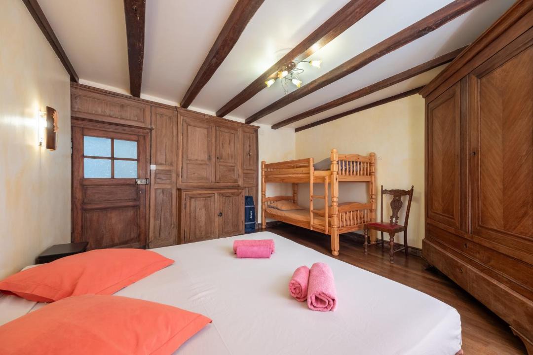 Photo of Bedroom in Saint-Paul