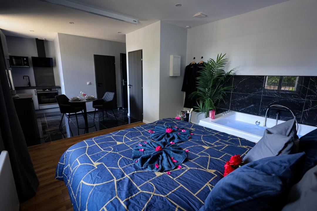 Photo of Bedroom in Devant-les-Ponts