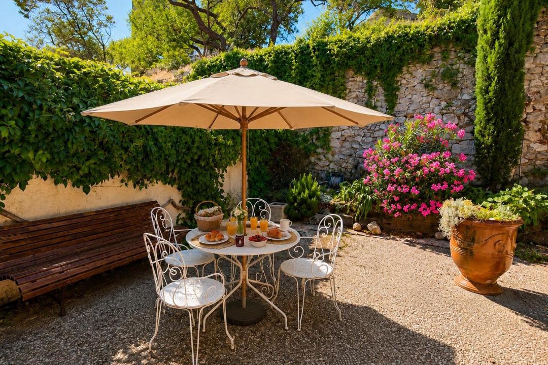 Photo of Patio Balcony in Rochefort-du-Gard