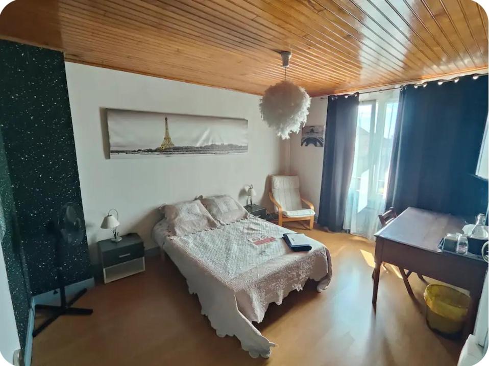 Photo of Bedroom in Migennes