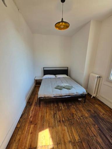 Photo of Bedroom in Chalons-en-Champagne