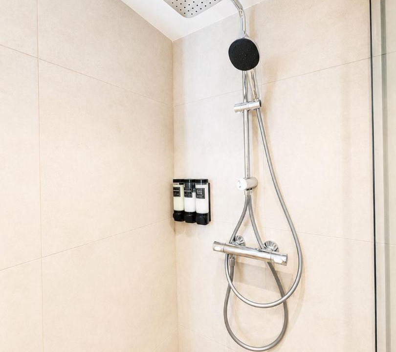 Photo of Bathroom in Bron