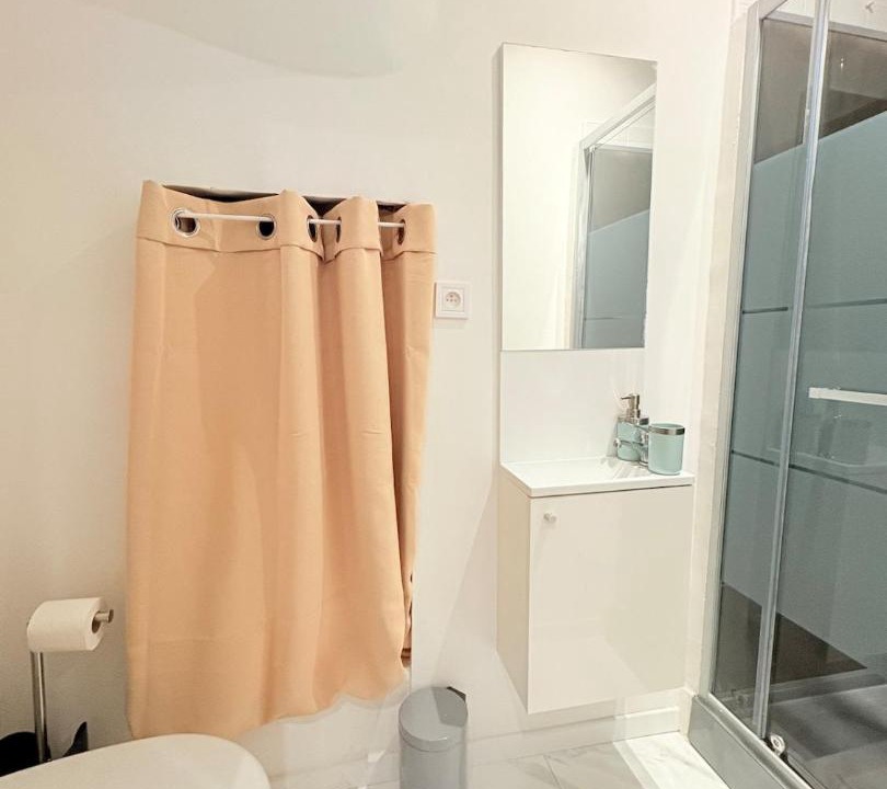 Photo of Bathroom in Sens