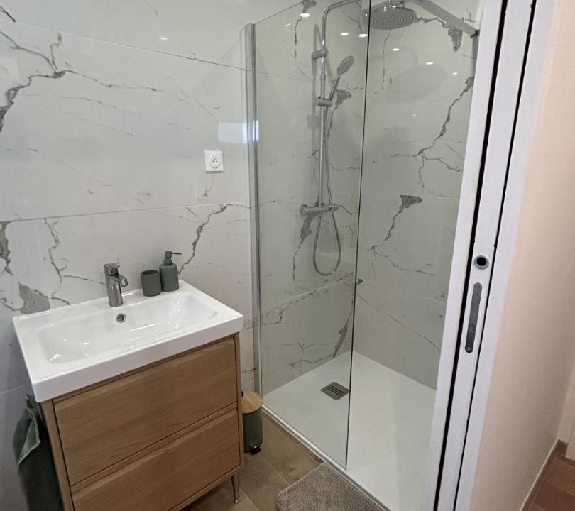 Photo of Bathroom in Fontains
