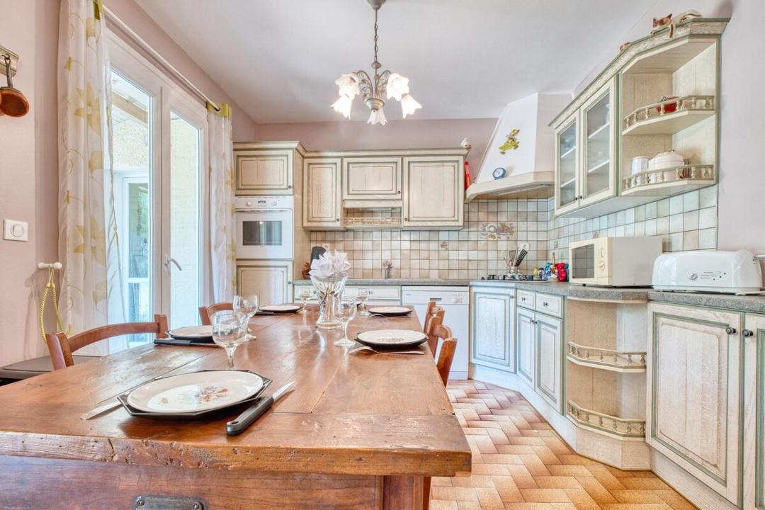 Photo of Kitchen in Saint-Laurent-sur-Manoire