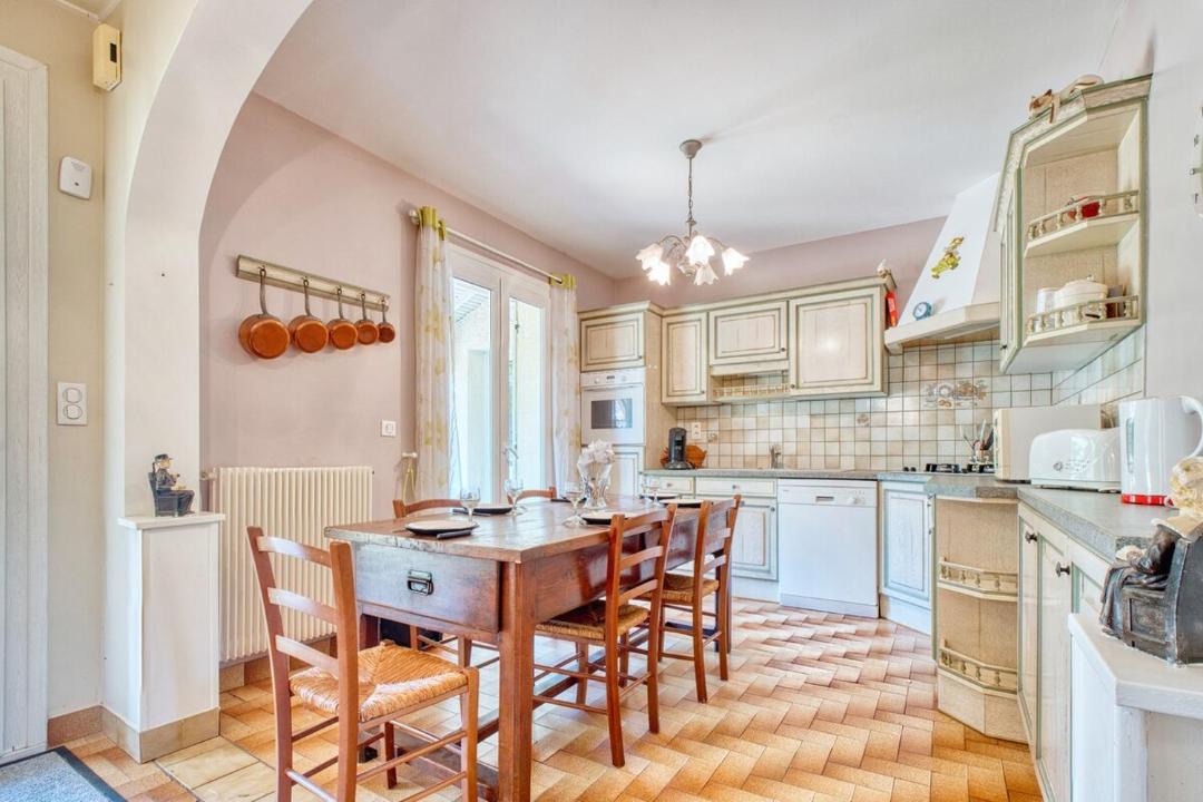 Photo of Kitchen in Saint-Laurent-sur-Manoire