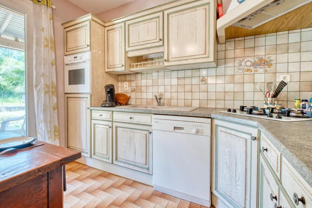 Photo of Kitchen in Saint-Laurent-sur-Manoire