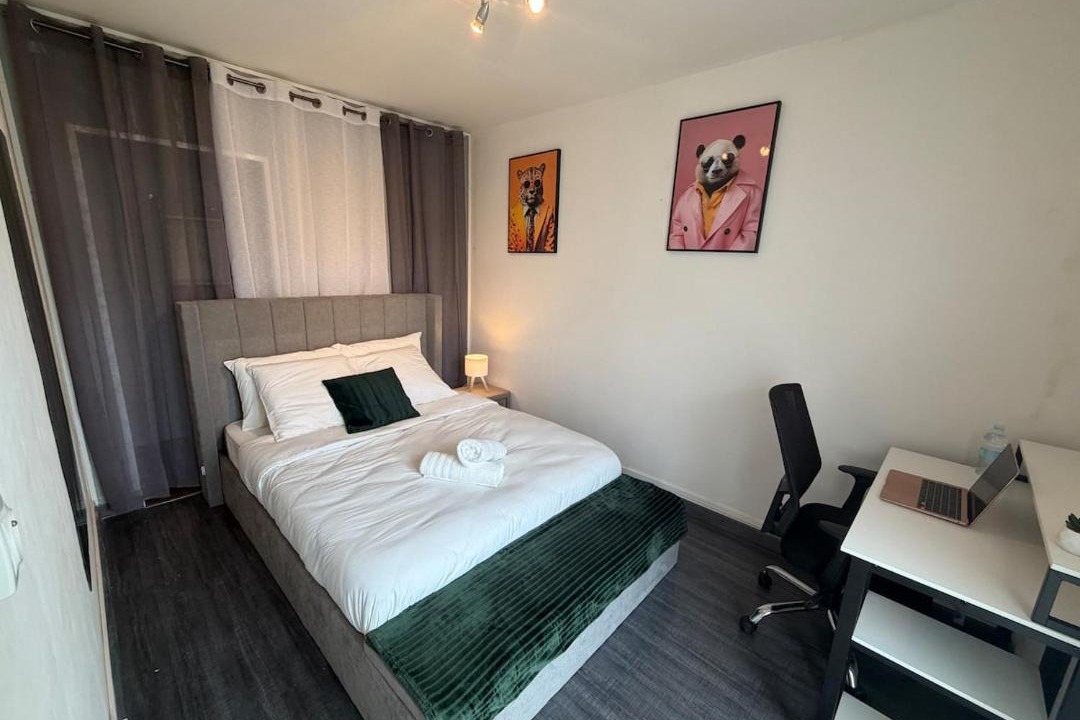 Photo of Bedroom in Troyes