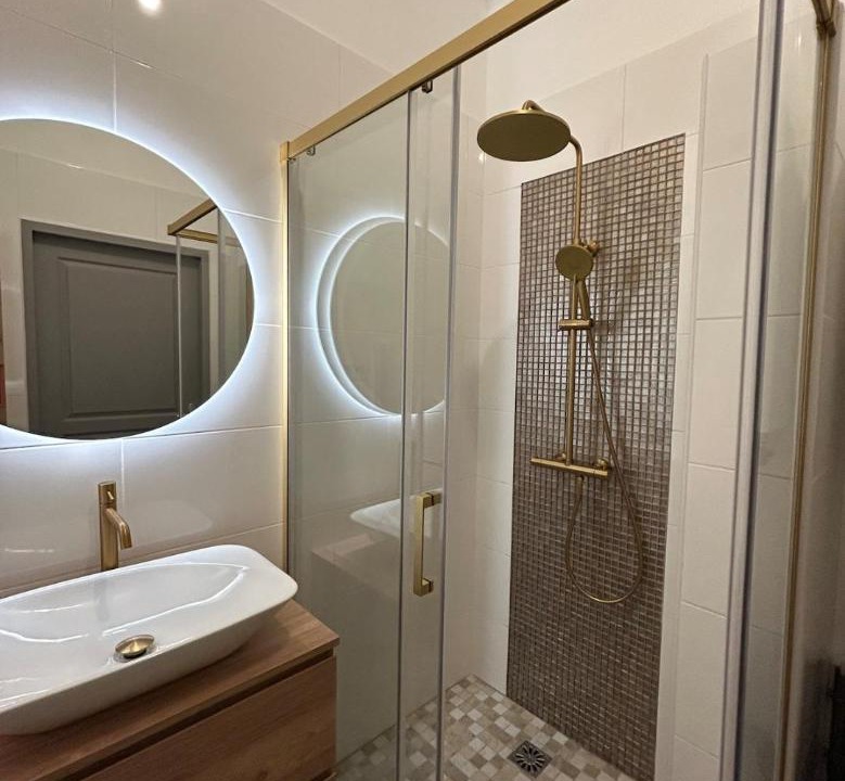 Photo of Bathroom in Chalons-en-Champagne