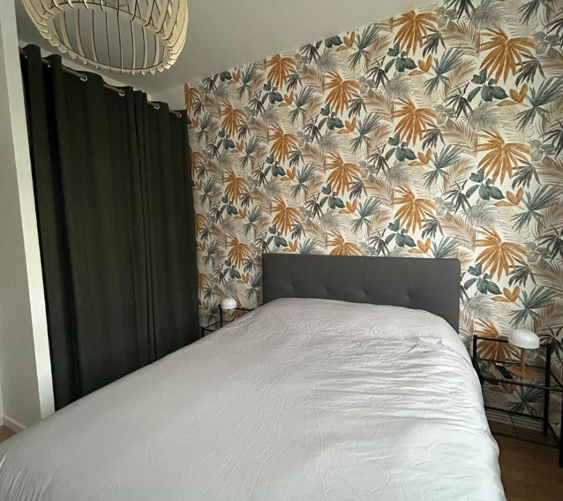 Photo of Bedroom in Chalons-en-Champagne
