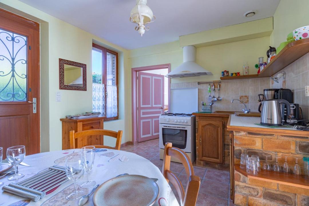 Photo of Kitchen in Montieramey