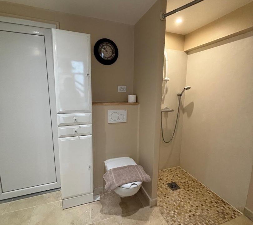 Photo of Bathroom in Provins