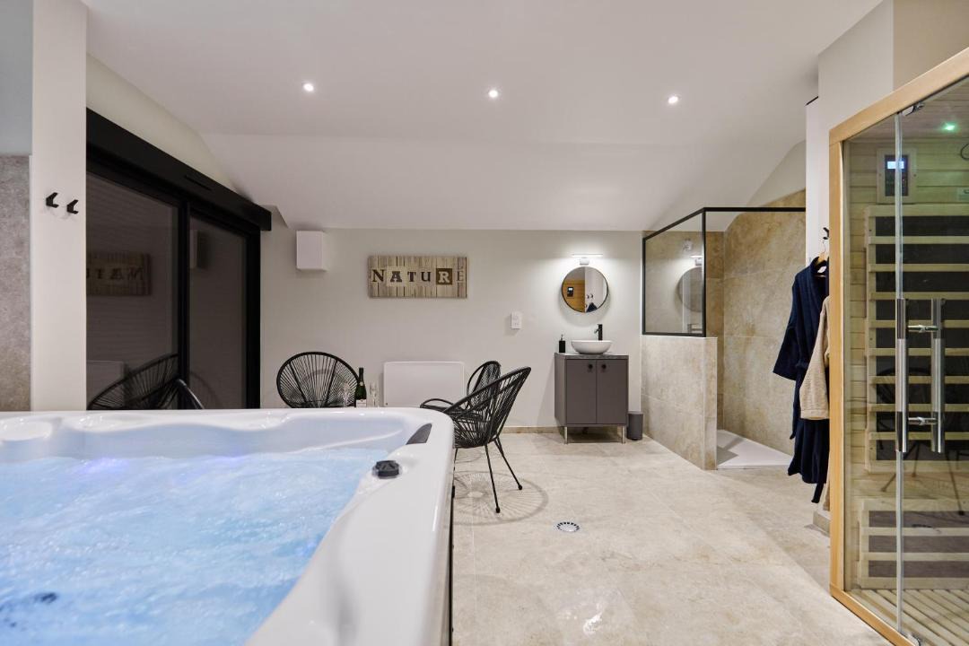 Photo of Bathroom in Verzenay