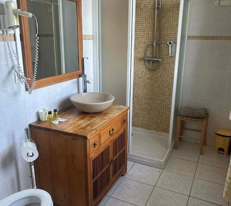Photo of Bathroom in Soublecause
