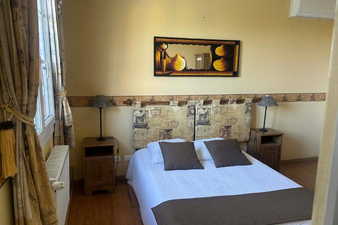 Photo of Bedroom in Soublecause